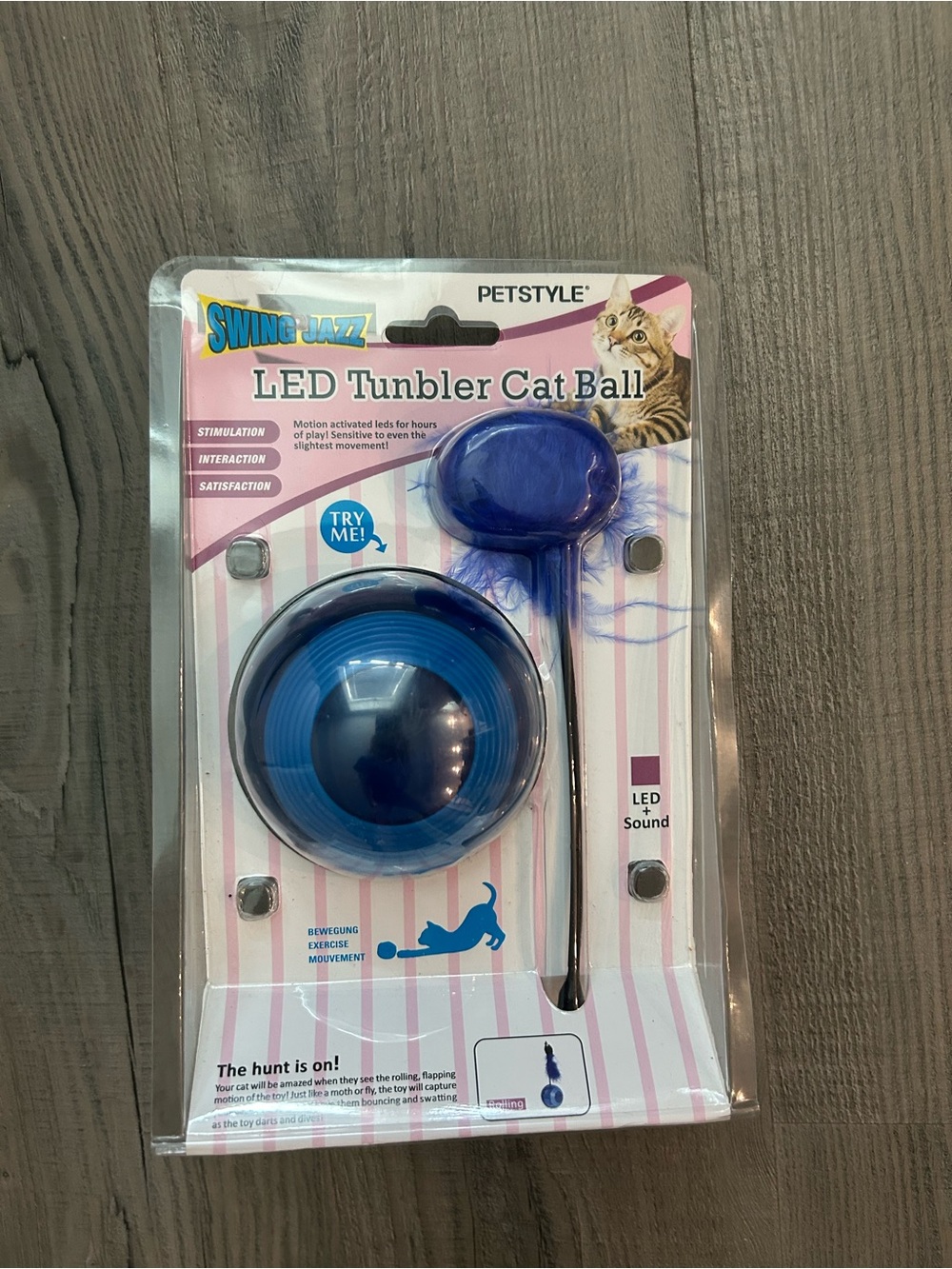 LED Tumbler Cat Ball Toy - Blue